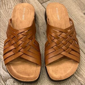 Easy Spirit Women's Tan Sandals